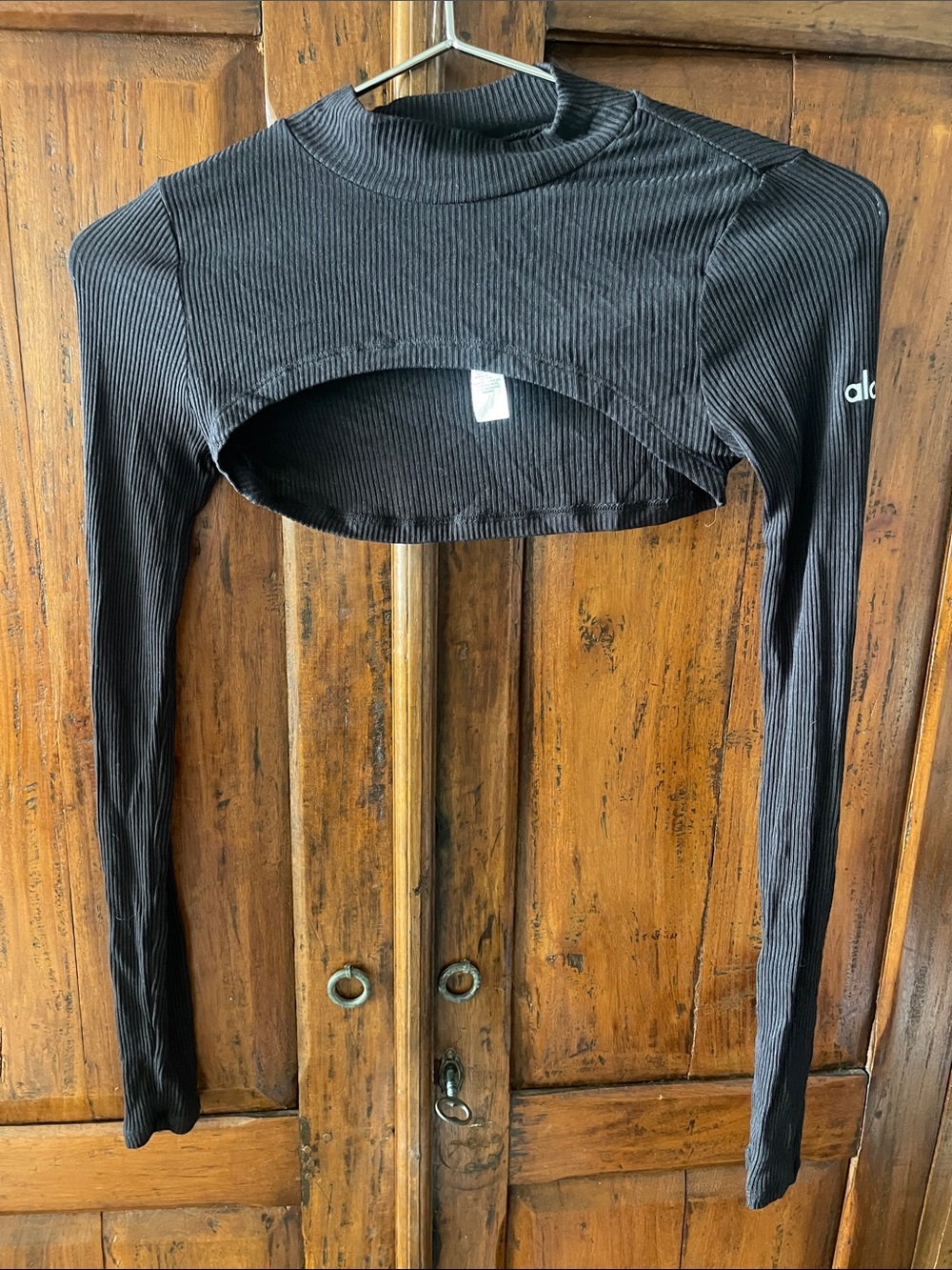 ALO Yoga Black Ribbed Cutout Long-Sleeve Crop Top